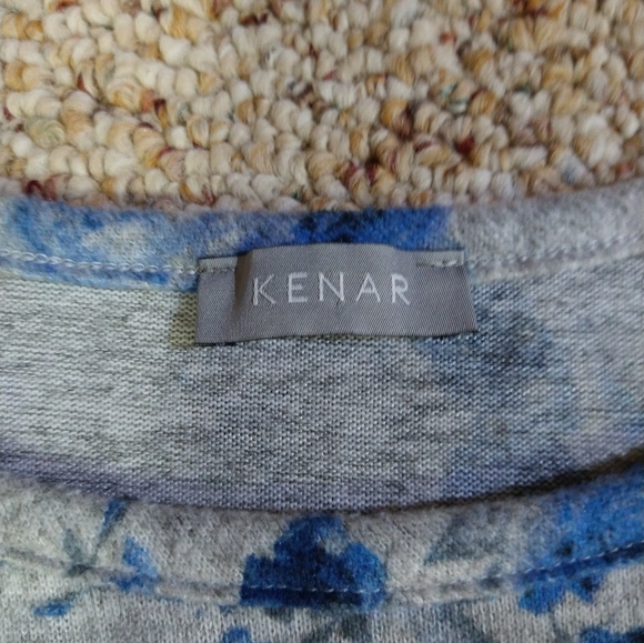 Size 1X plus floral scrunch side short sleeve top - Picture 6 of 14